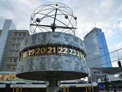 Alexanderplatz, Relógio Mundial